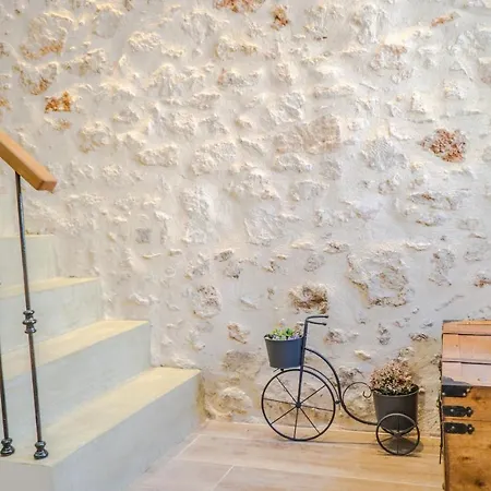 Palazzino D Irene 罗希姆诺